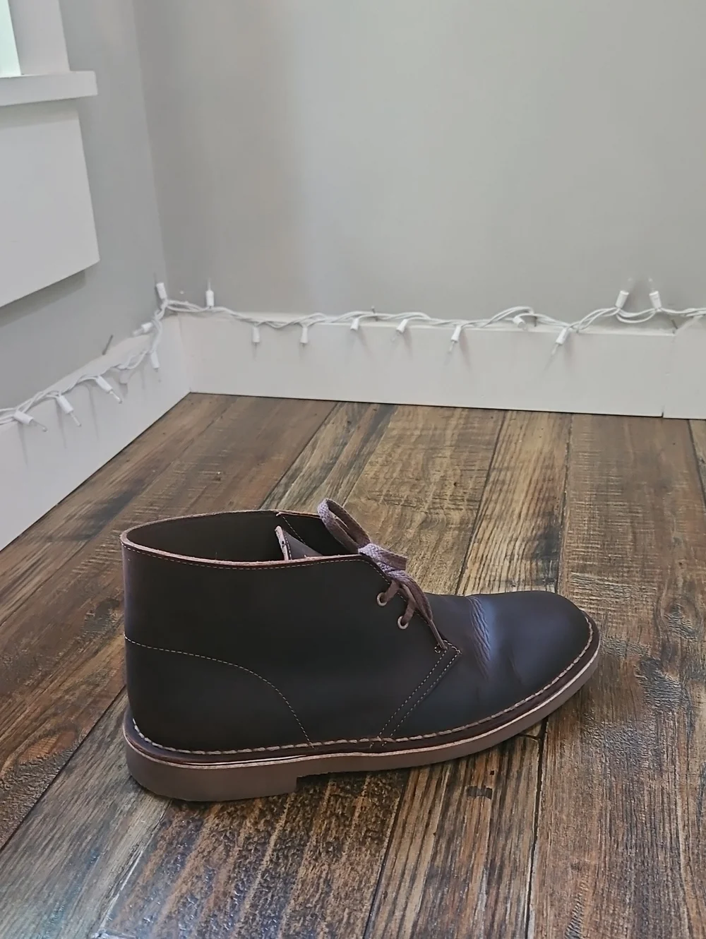 Clarks‎ Men's Brown Oil Rubbed (Bees wax) Leather Chukka Boot